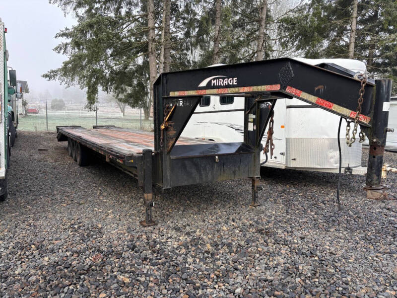 2013 Mirage gooseneck Tr 31 ft