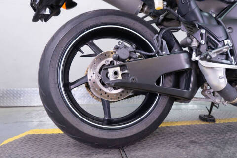 2013 Yamaha YZF-R1