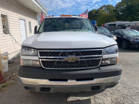 2005 Chevrolet Silverado 3500 for sale at E Z Buy Used Cars Corp. in Central Islip NY