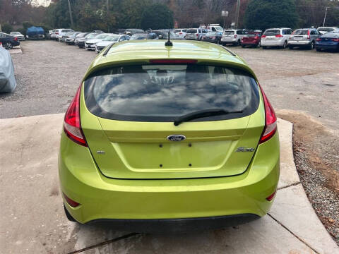 2012 Ford Fiesta SE