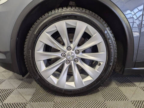 2020 Tesla Model X Long Range