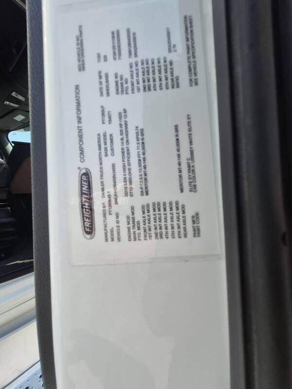 2024 Freightliner Cascadia