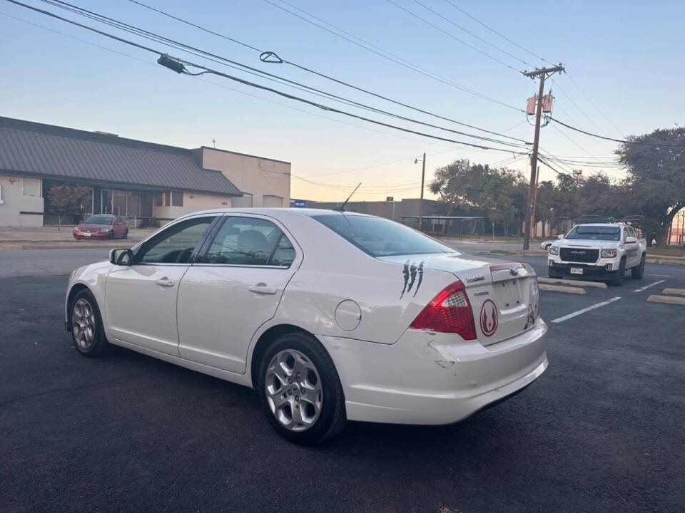 2010 Ford Fusion for sale at Sarenco Auto Inc in Dallas, TX