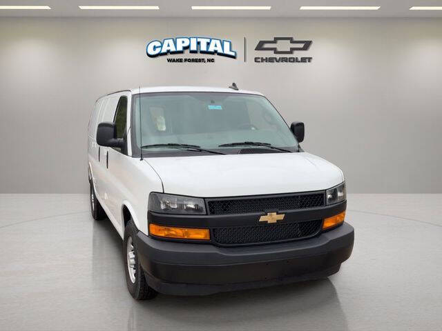 2025 Chevrolet Express 2500