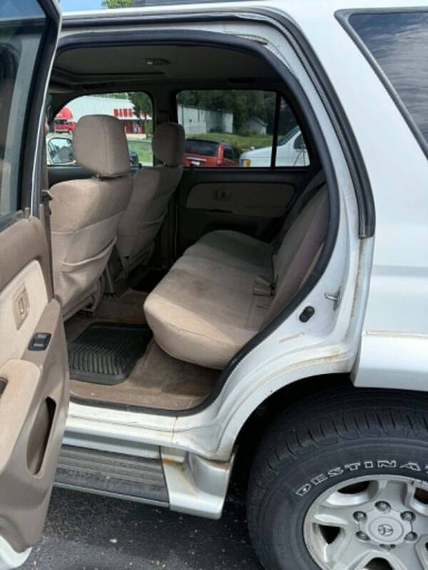 2002 Toyota 4Runner SR5