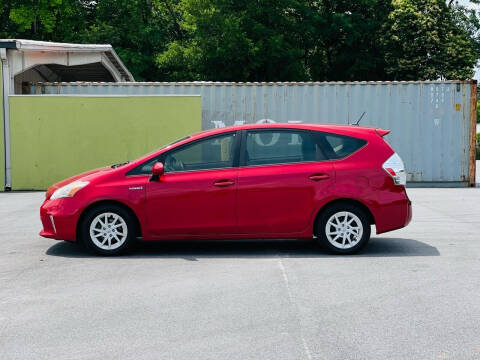 2012 Toyota Prius v Three