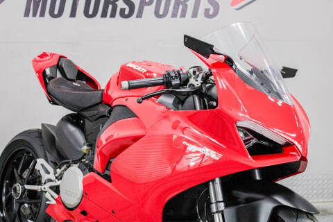 2020 Ducati Panigale V2