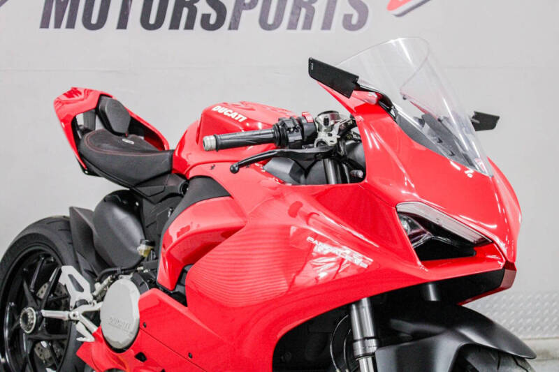 2020 Ducati Panigale V2