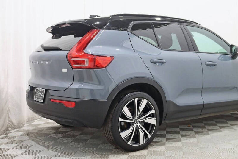 2021 Volvo XC40 Recharge Pure Electric P8