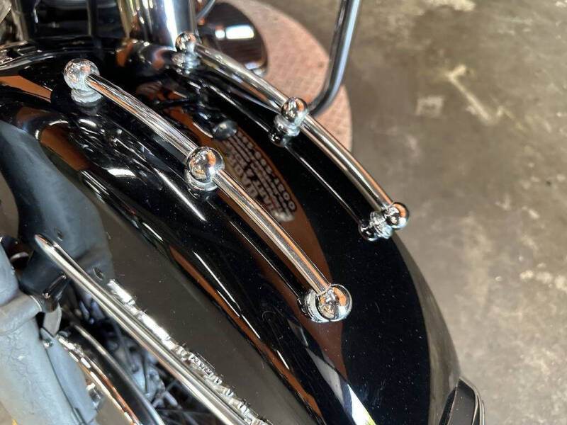 2002 Harley-Davidson FLHRC - Road King Classi