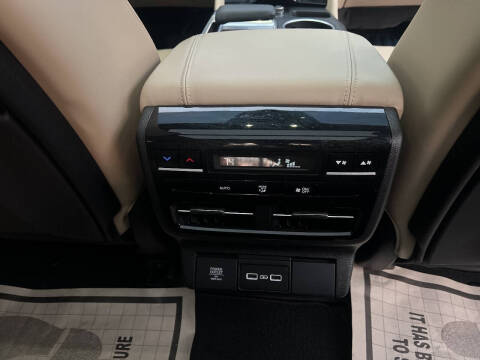 2023 Acura MDX w/Tech