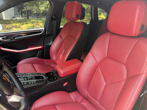 2019 Porsche Macan S