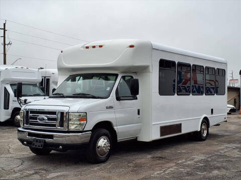 2013 Ford E-Series E-450 SD