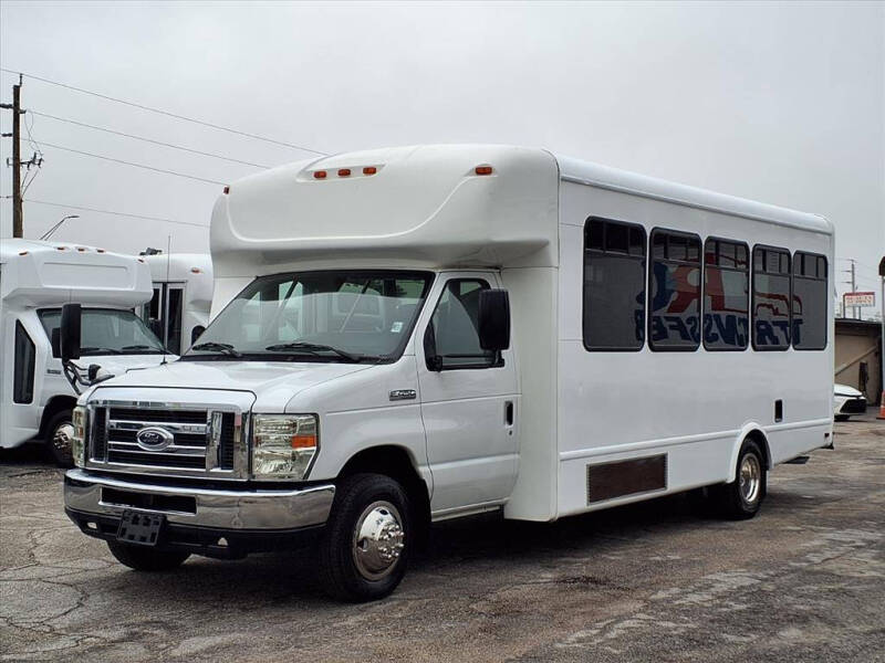 2013 Ford E-Series E-450 SD