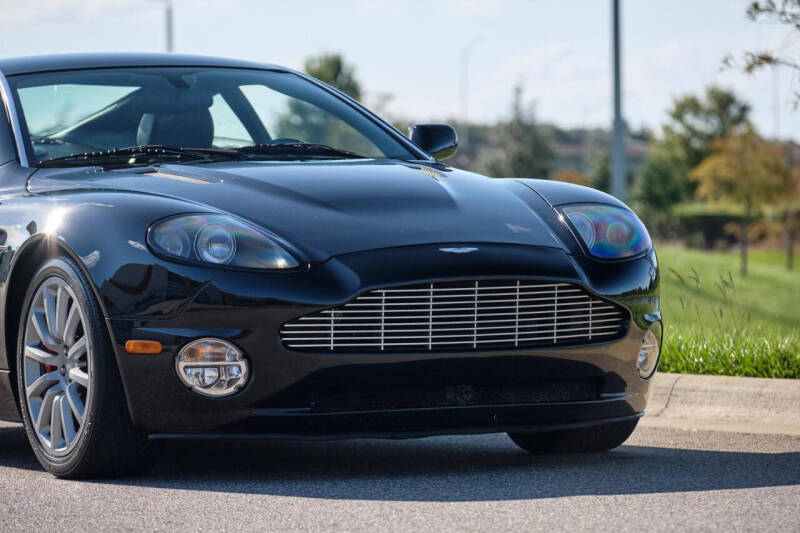 2003 Aston Martin V12 Vanquish