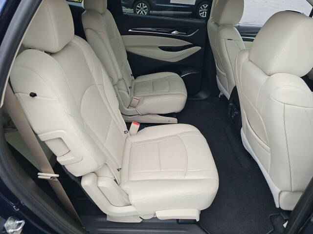 2022 Buick Enclave Essence