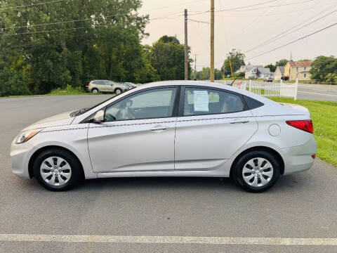2017 Hyundai Accent SE