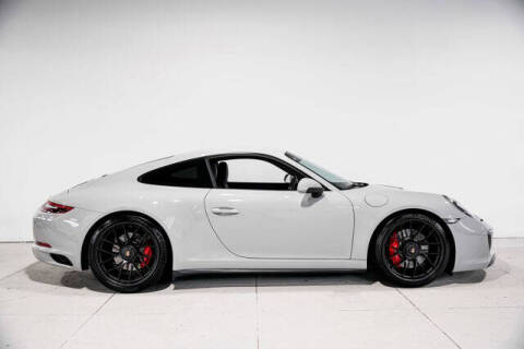 2018 Porsche 911 Carrera GTS