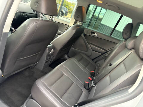 2017 Volkswagen Tiguan 2.0T Wolfsburg Edition