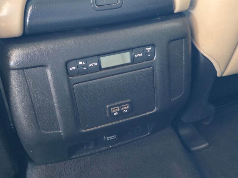 2017 Nissan Armada SL