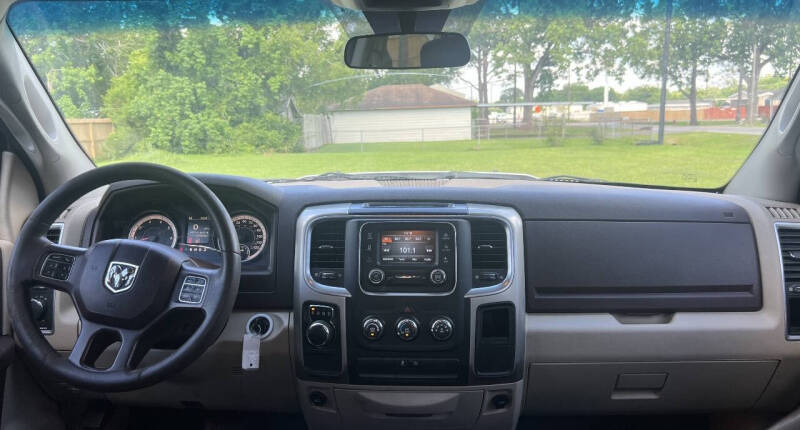 2018 RAM 1500 SLT