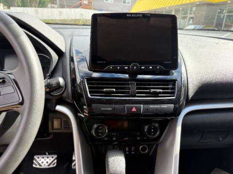 2022 Mitsubishi Eclipse Cross LE