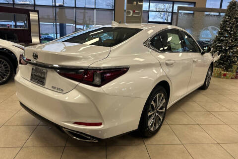 2025 Lexus ES 350