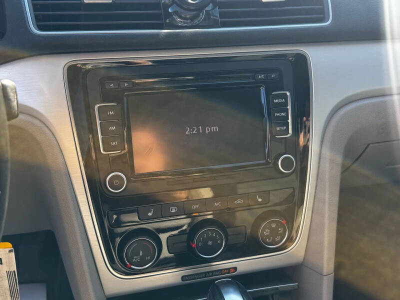 2013 Volkswagen Passat