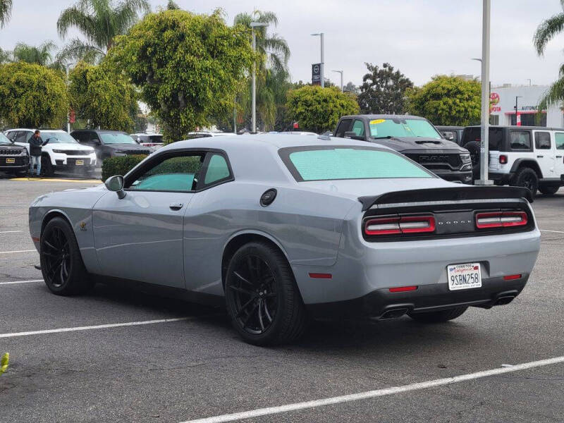 2022 Dodge Challenger