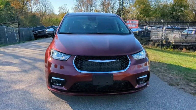 2023 Chrysler Pacifica Plug-In Hybrid Limited