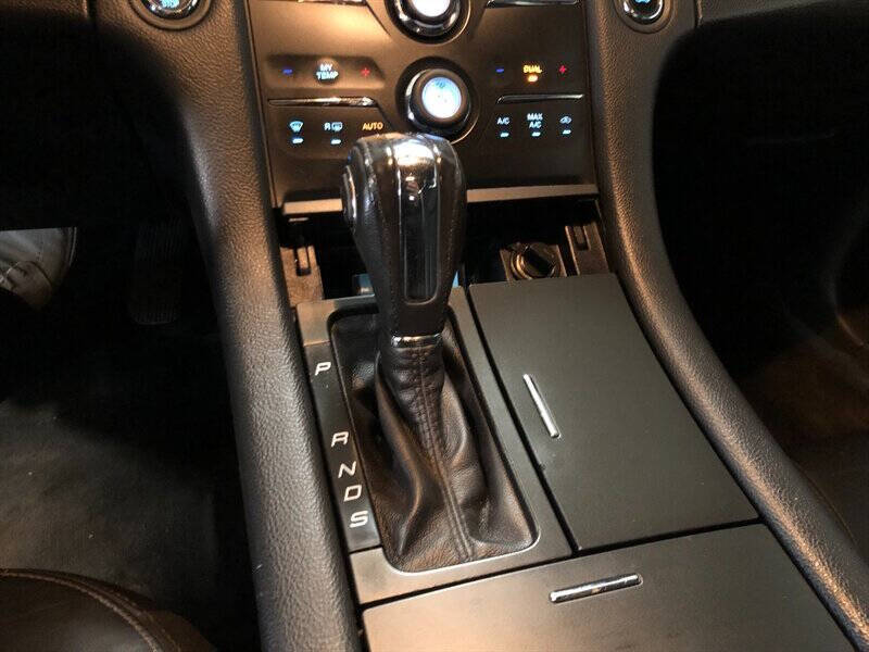 2015 Ford Taurus SEL