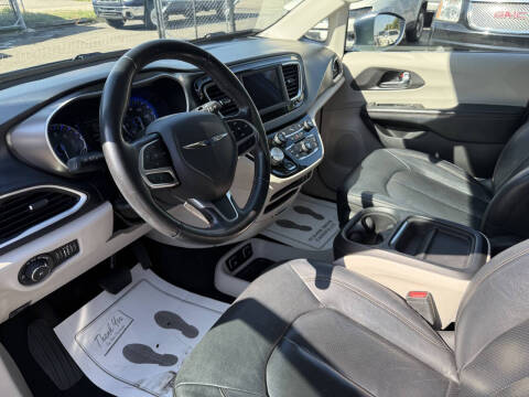 2020 Chrysler Pacifica Touring L