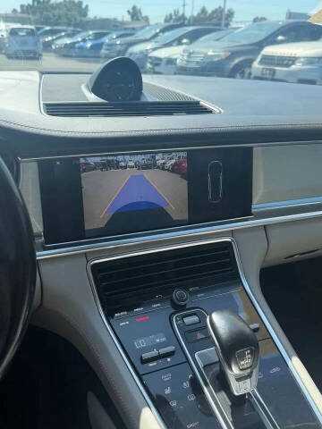 2017 Porsche Panamera