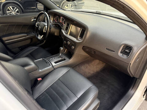 2012 Dodge Charger R/T Max