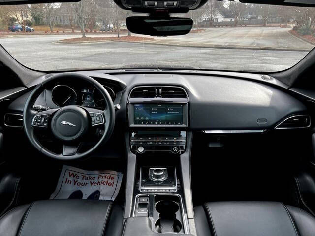 2020 Jaguar F-PACE 25t Premium