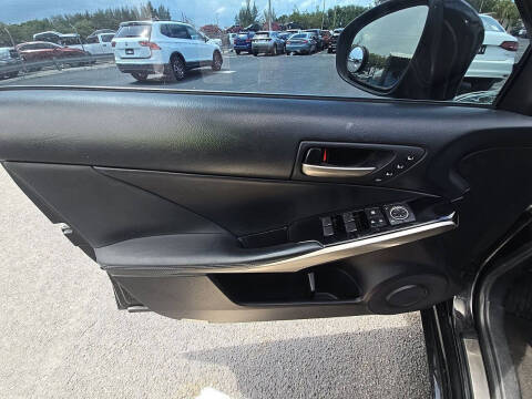 2019 Lexus IS 300