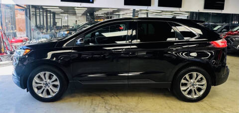 2022 Ford Edge Titanium