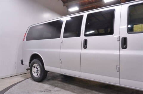 2017 Chevrolet Express LT 3500