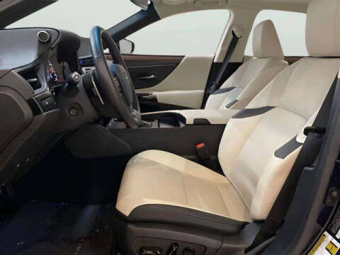 2025 Lexus ES 350