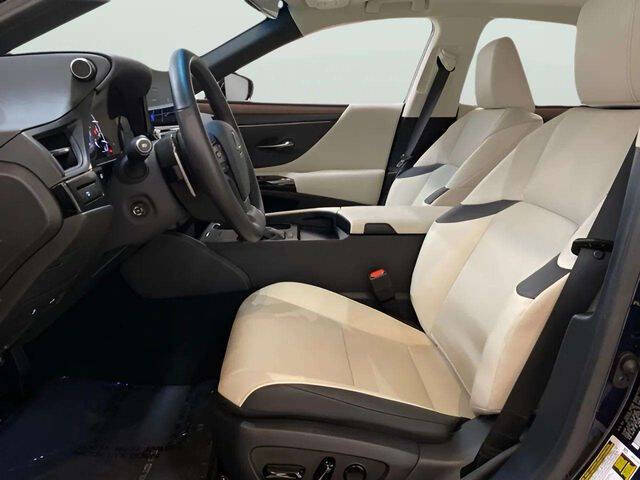 2025 Lexus ES 350