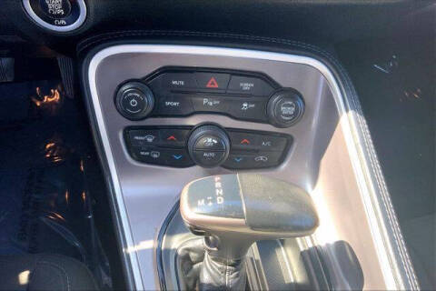 2021 Dodge Challenger SXT