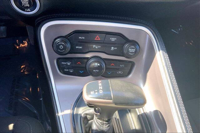 2021 Dodge Challenger SXT