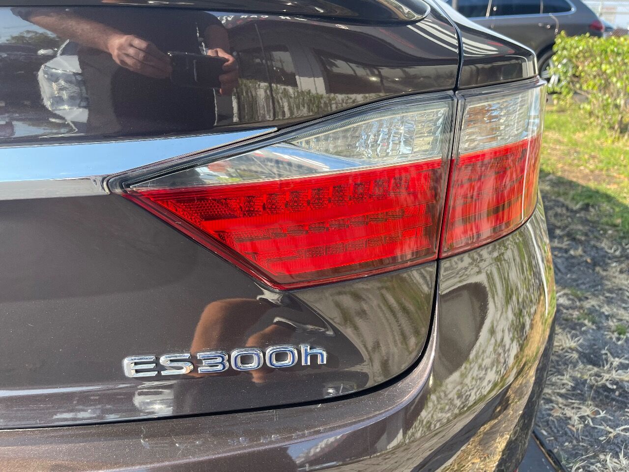 2013 Lexus E-Series Sedan - $12,900