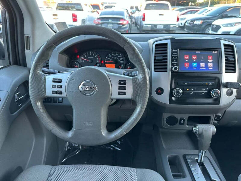 2019 Nissan Frontier SV