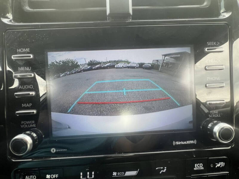 2021 Toyota Prius XLE