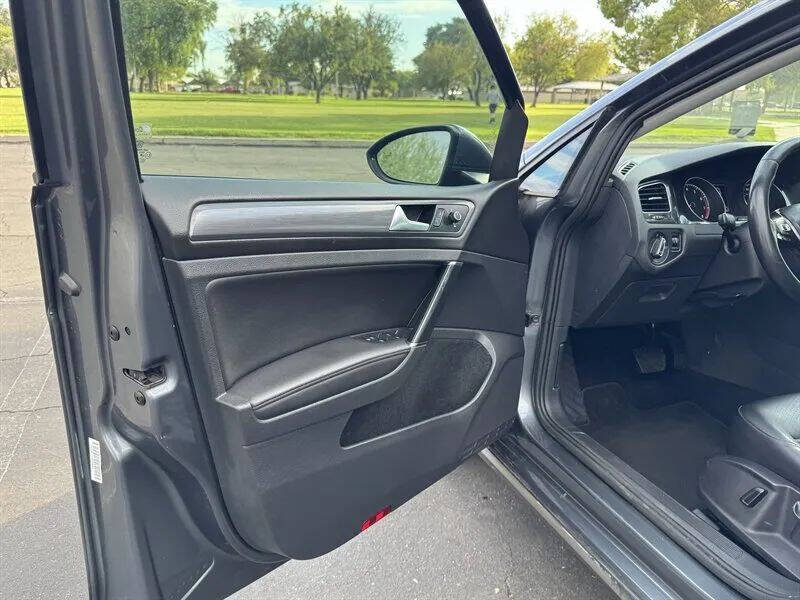 2018 Volkswagen Golf SportWagen