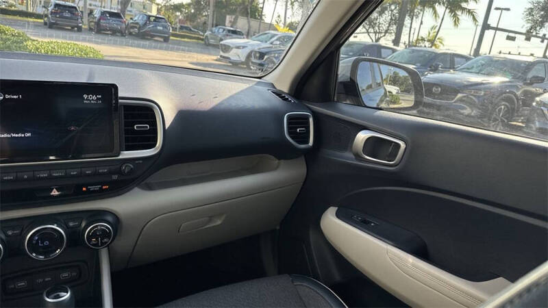 2022 Hyundai Venue Limited