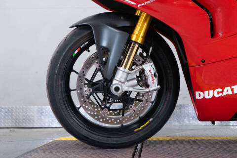 2019 Ducati Panigale V4 R