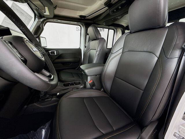 2025 Jeep Gladiator High Tide