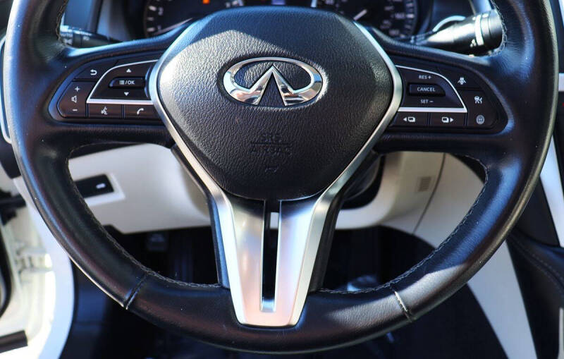 2021 Infiniti Q50 Luxe